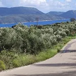Pilias Villa *