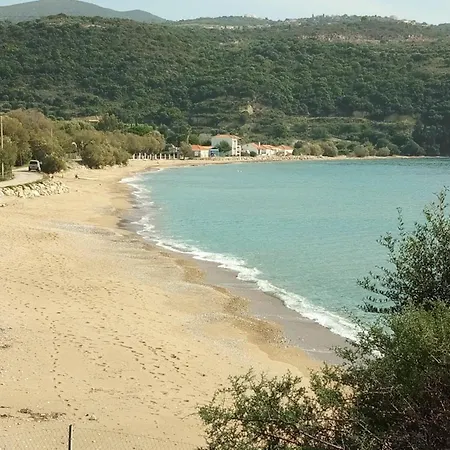 Pilias