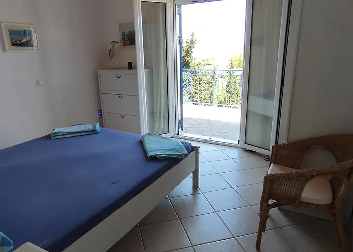 Pilias Villa *